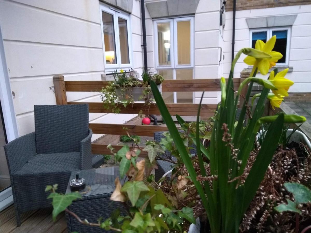 Three Bedroom Apartment By Beautiful Park London Ngoại thất bức ảnh