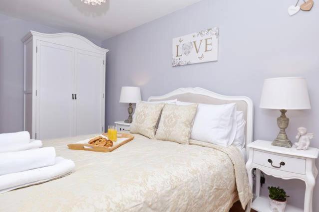 Three Bedroom Apartment By Beautiful Park London Ngoại thất bức ảnh