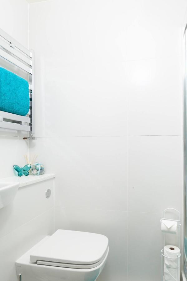Three Bedroom Apartment By Beautiful Park London Ngoại thất bức ảnh