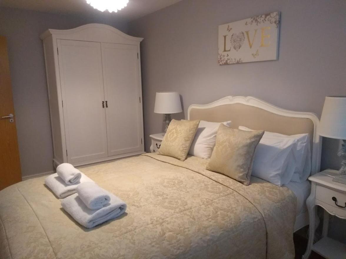 Three Bedroom Apartment By Beautiful Park London Ngoại thất bức ảnh
