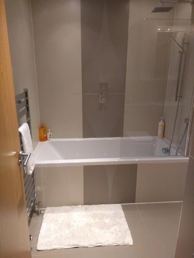 Three Bedroom Apartment By Beautiful Park London Ngoại thất bức ảnh